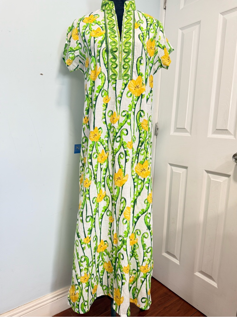 Floral Stand-Collar Maxi Dress in White, Yellow & Green - Picture 6 of 15